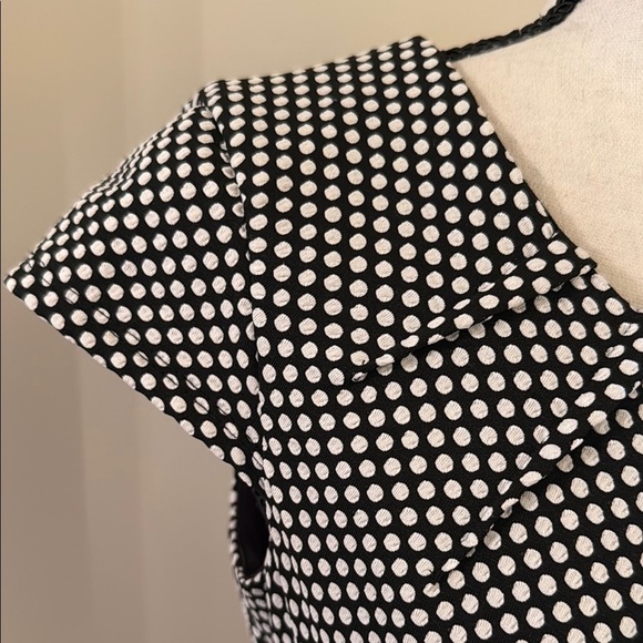 Connected Apparel Black and White Peplum Sheath Dress Petite 4P Short Sleeve - Picture 3 of 8